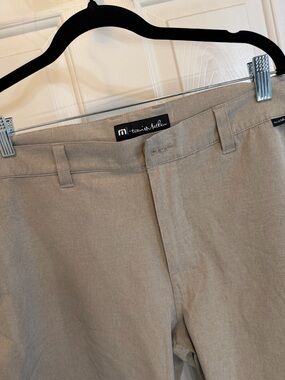 TravisMathew Men's Shorts in Light Khaki